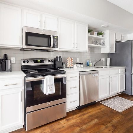 Luxury Downtown Townhome Unit 15 Cleveland Exteriér fotografie